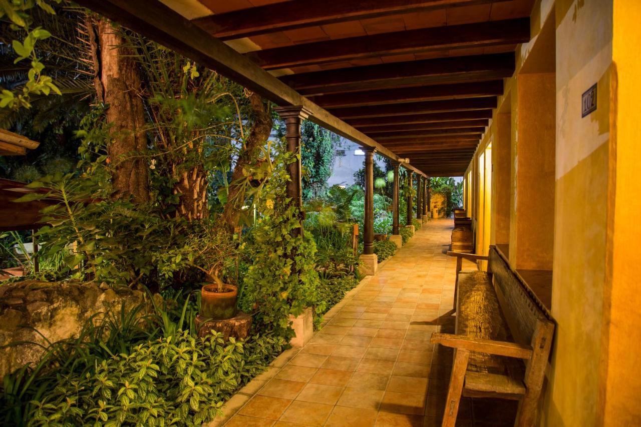 אנטיגואה גואטמלה Hotel Las Farolas מראה חיצוני תמונה