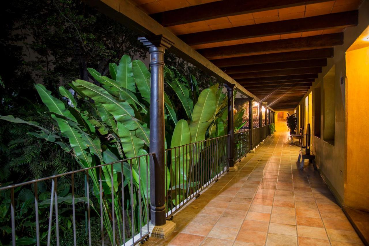 אנטיגואה גואטמלה Hotel Las Farolas מראה חיצוני תמונה